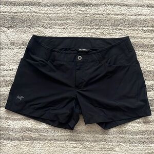 Arc’teryx Creston Shorts 4.5” - US 12 Women’s